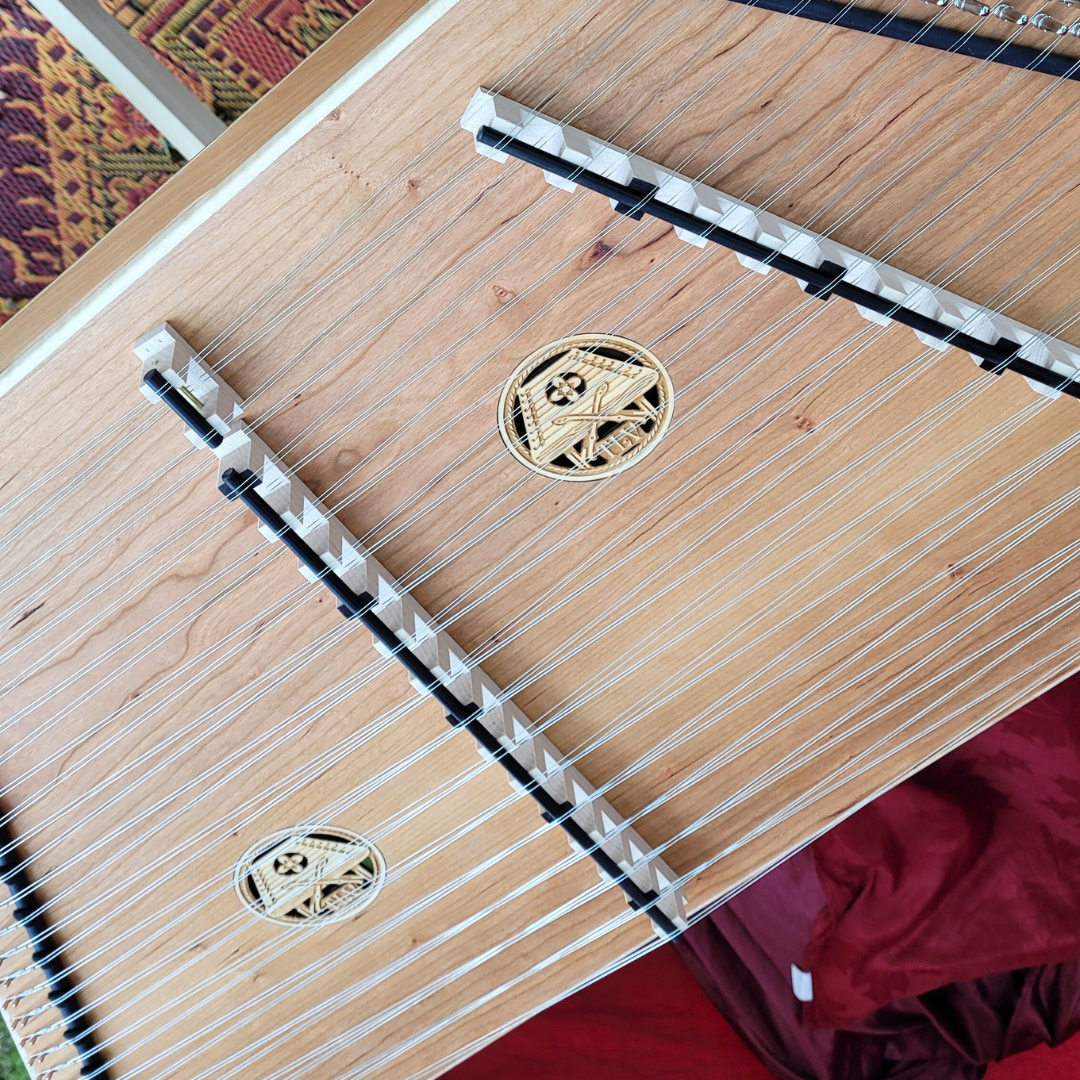 Nomad Package 16/15 Hammered Dulcimer